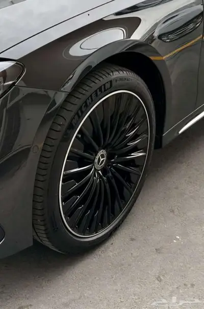 E300 Full Option GCC SPEC 2025 5
