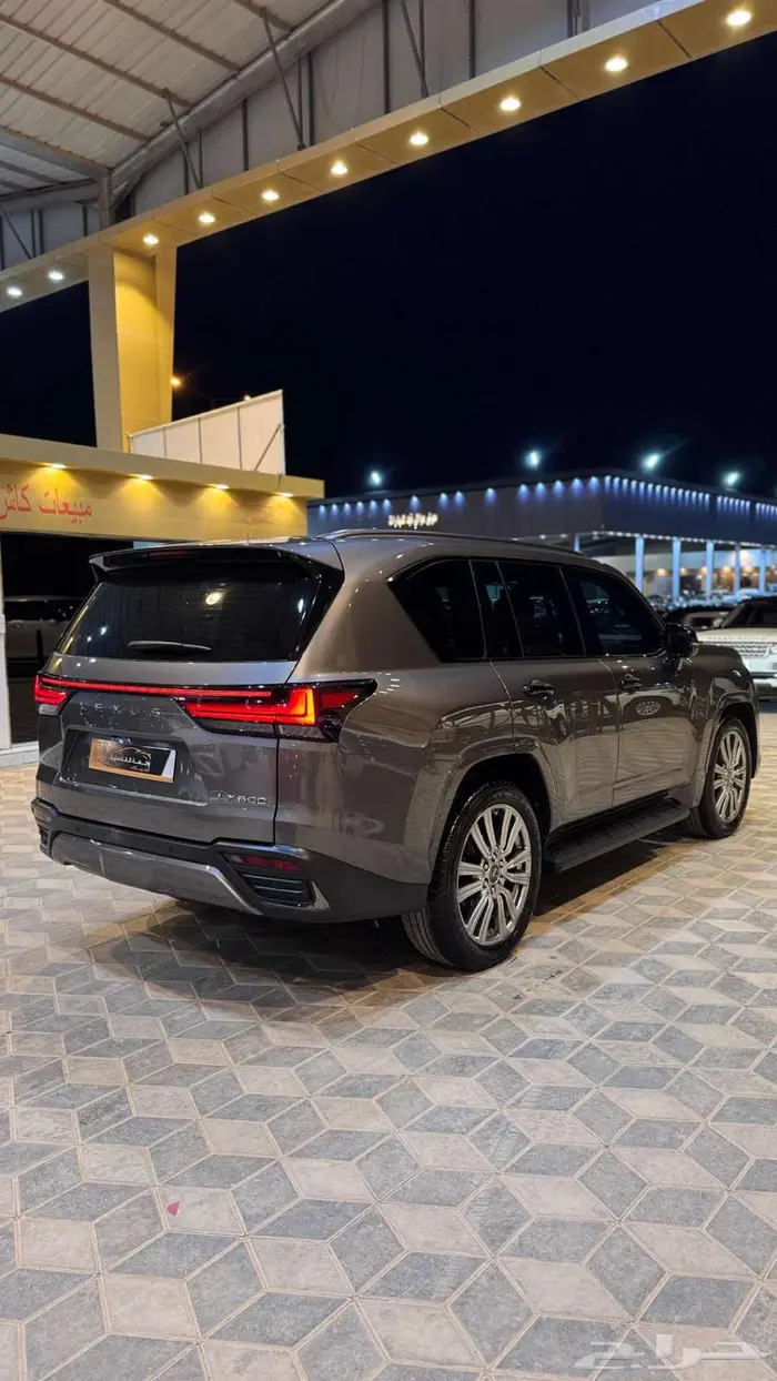 لكزس LX600 VIB موديل 2022 5