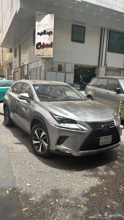 لكزس ان اكس 300h 2019 0