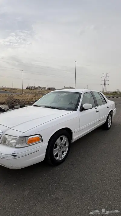 فورد فكتوريا 2002 فل كامل ممشى280 كيلو 3