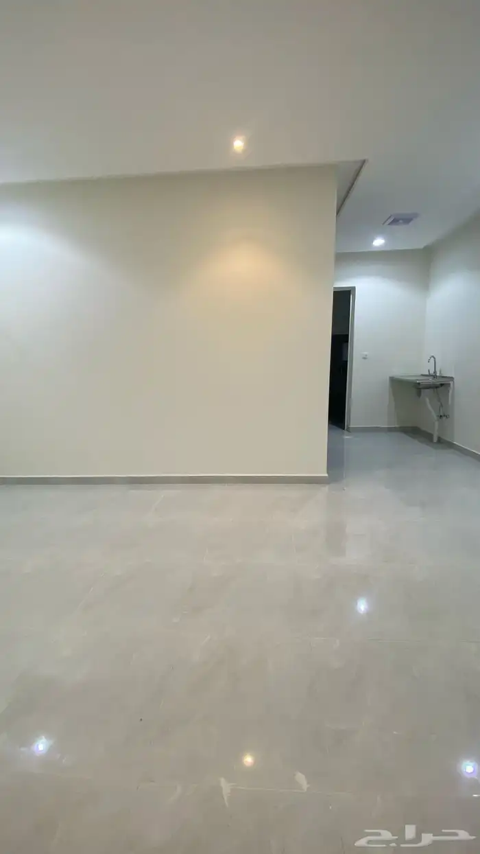 شقق عزاب فاخرة للايجار الشهري 1