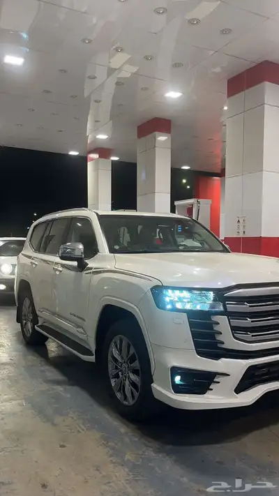 لاندكروزر 2022 خليجي وارد الساير GXR رقم4 4