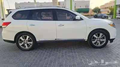 نيسان باثفندر 2014 فل كامل للبيع أو البدل بسيارة أكبر 17