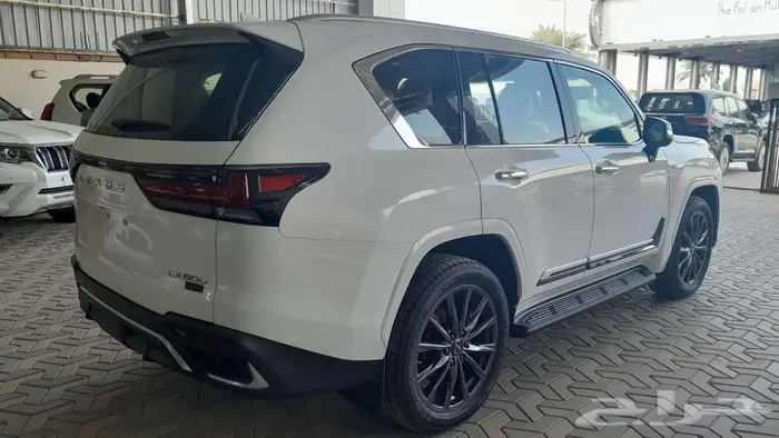 عرض خاص لكزس LX600 اف سبورت 2023 -خليجي- 550 شامل 4