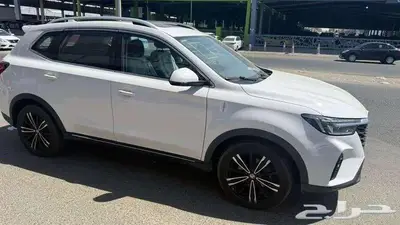 ام جي RX 5 نص فل 2023 بانوراما 10