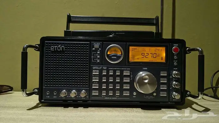 راديو ETON Satellite 750 1