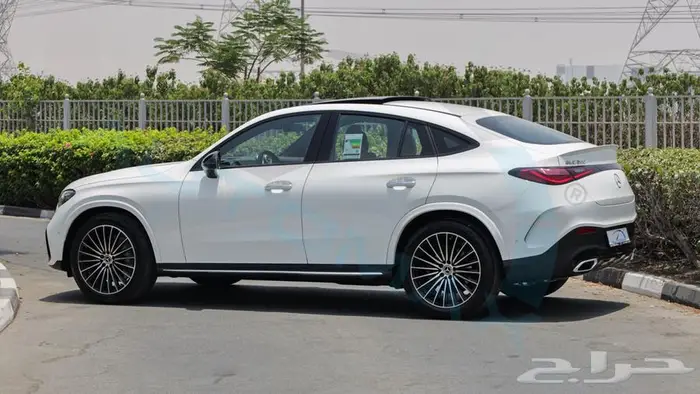 2025 Mercedes-Benz GLC200 COUPE 4MATIC GCC 5