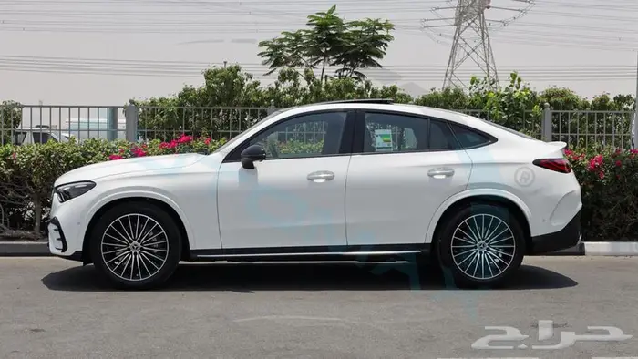2025 Mercedes-Benz GLC200 COUPE 4MATIC GCC 33
