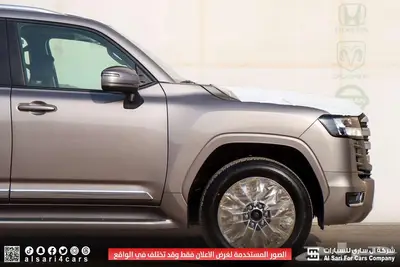 تويوتا لاند كروزر GXR L3 2025 32