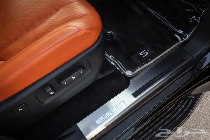 LX 570s 2018 مخزن 1
