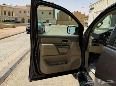 نيسان ارمادا 2015 سيارة نظيفة للغاية 3