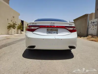 هونداي أزيرا 4