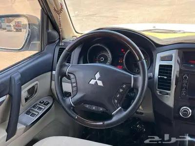 ميتسوبيشي باجيرو 2019 فل كامل العلامة الذهبية 3.8 9