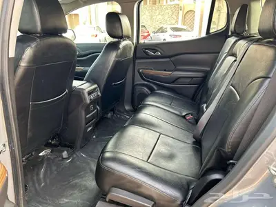 GMC Acadia 2019 Mid option SLE 2