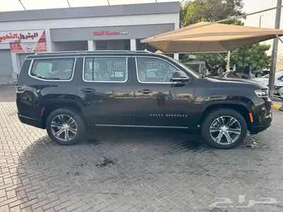 Jeep Grand Wagoneer 2023 17