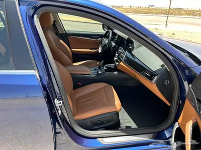BMW الفئة الخامسة 520i م 2018 بحالة ممتازة جدا 16