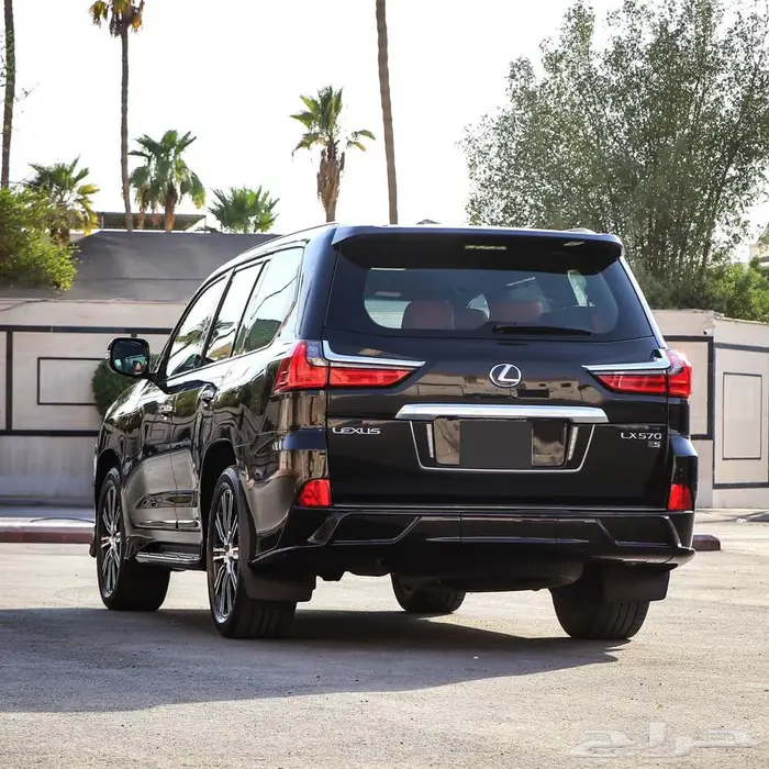 LX 570s 2018 مخزن 12