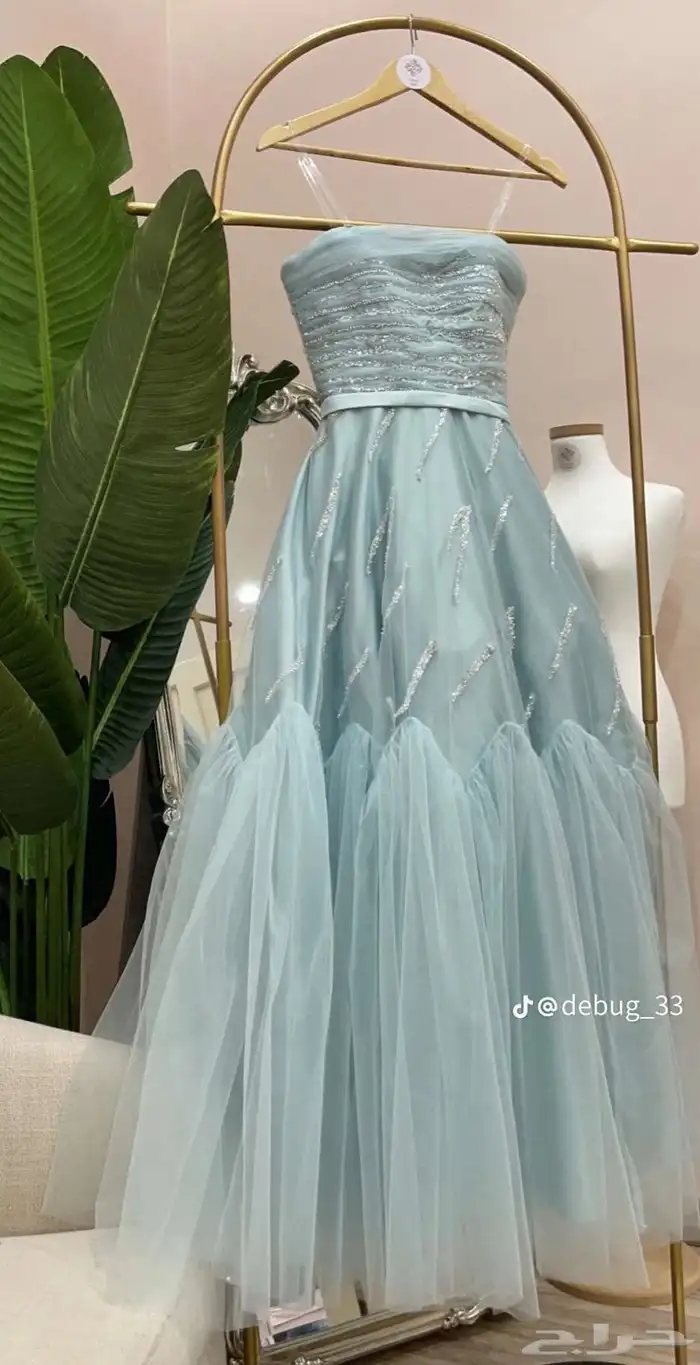 فستان مصممه 1