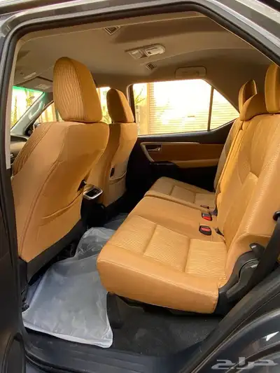 فورشنر VX 6 سرندل شبه جديد 17