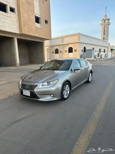 لكزس ES350 موديل 2015 9