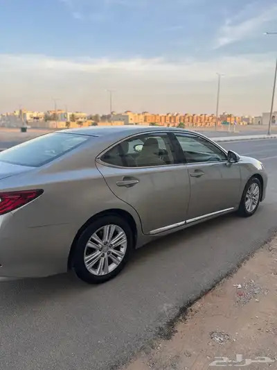 لكزس ES350 موديل 2015 11