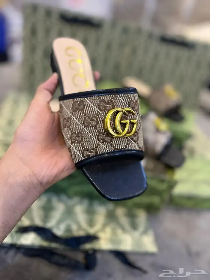 شنط وكعوب ماركات 0