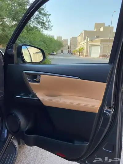 فورشنر VX 6 سرندل شبه جديد 22
