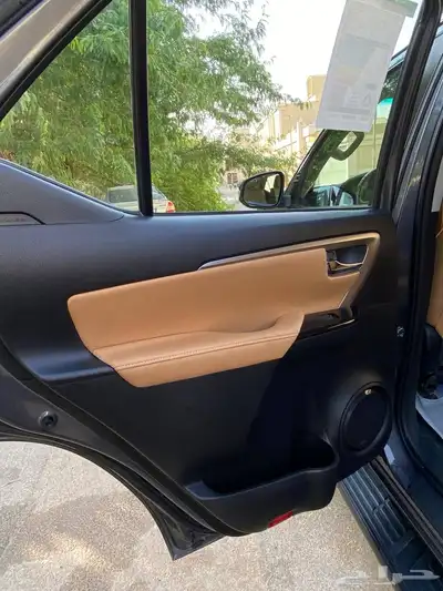 فورشنر VX 6 سرندل شبه جديد 16
