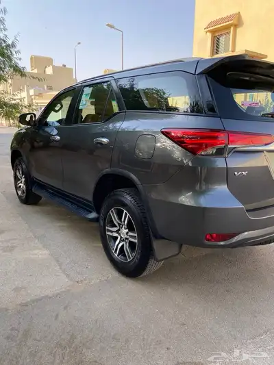 فورشنر VX 6 سرندل شبه جديد 0