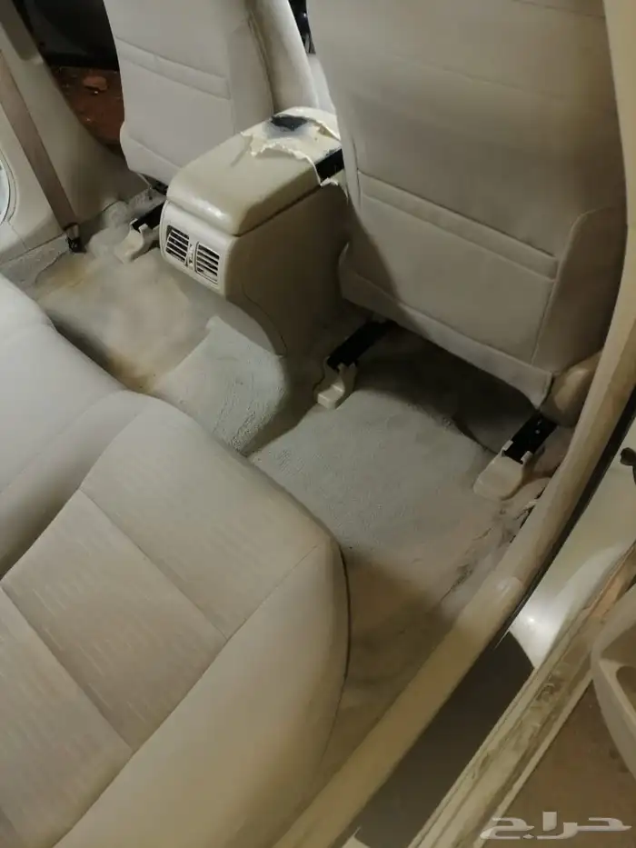 غسيل وتلميع سيارات بالبخار متنقل بالرياض 6