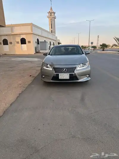 لكزس ES350 موديل 2015 14