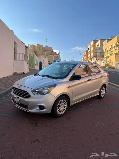 فورد فيقو امبيانتي نظيفه 1