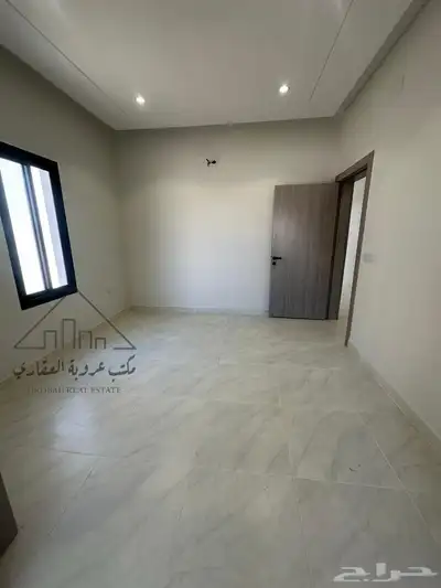 للبيع شقق تمليك دور ثاني حي الصفاء تبوك 6 غرف وصالة 5