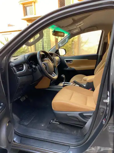 فورشنر VX 6 سرندل شبه جديد 14