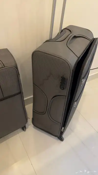 حقيبة سفر كبيره وصغيرة ب 50 ريال 2