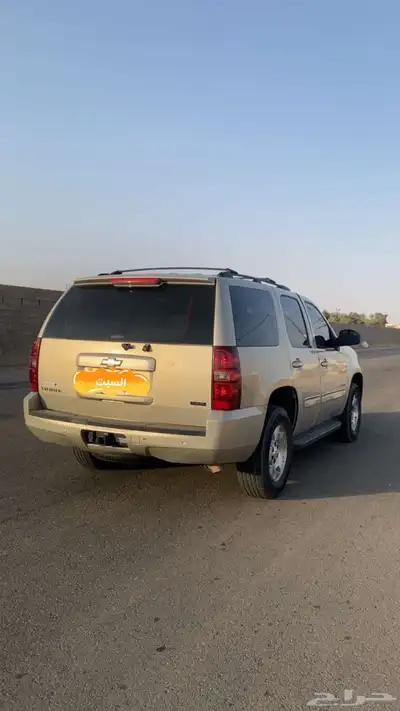 تاهو للبيع او البدل بهايلوكس 2