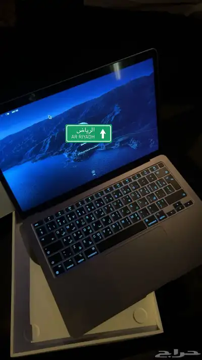 ماك بوك 4