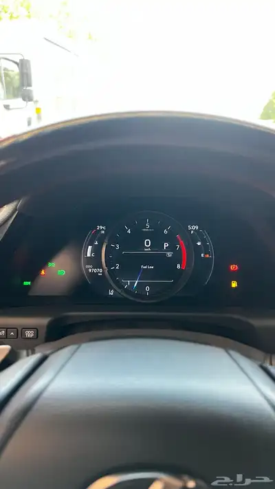 لكزس ES F Sport 2023 22