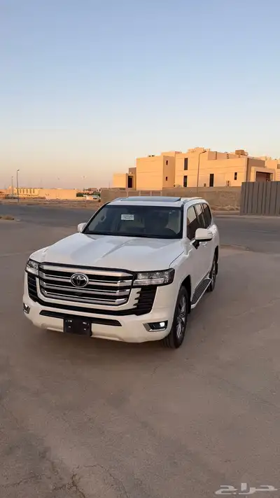تويوتا جى اكس آر 2024 فل كامل L5 17