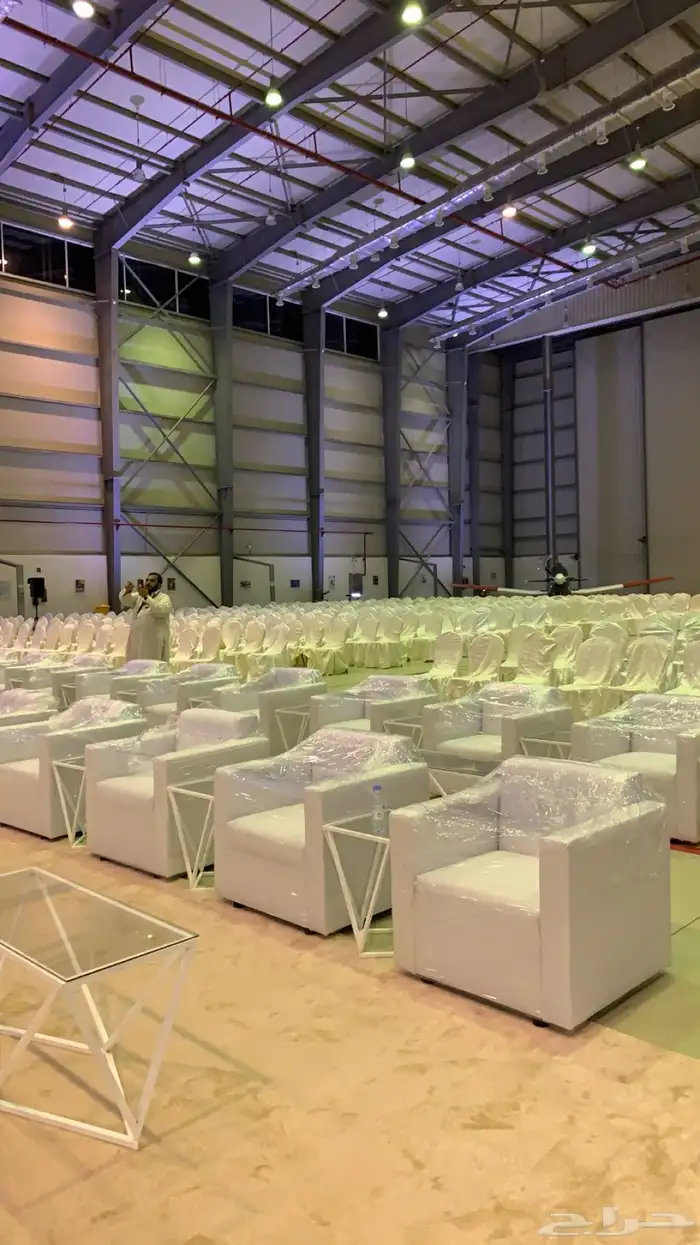 تأجير شاشات معارض ومؤتمرات 65