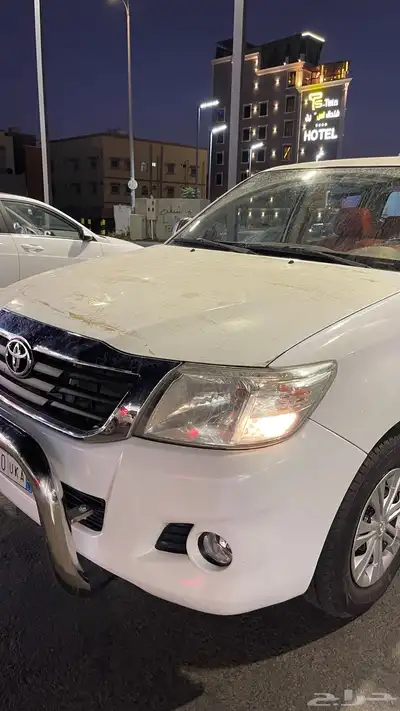 هايلكس 2012 نضيفه 3