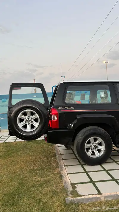 فتك باترول 2006 الي يدور نضيف 1