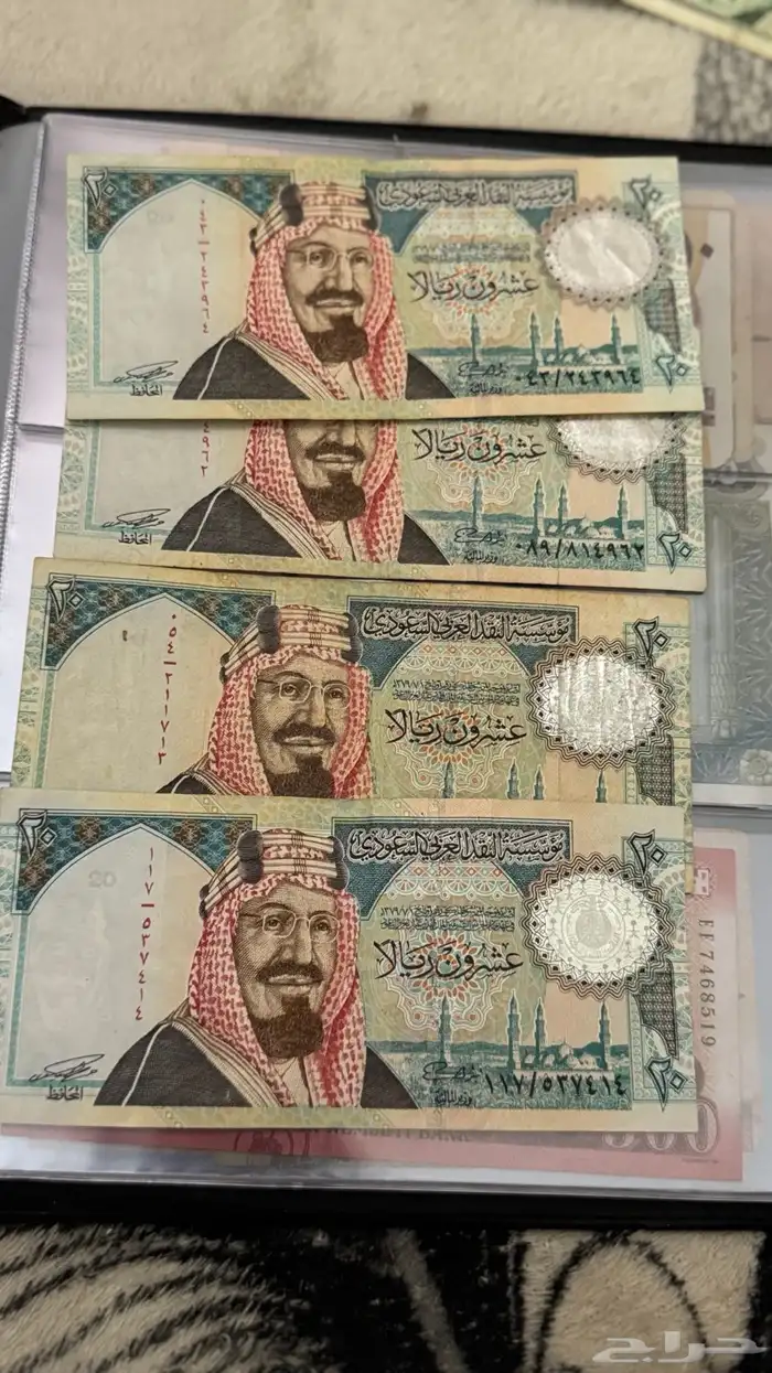 عملات السعوديه وغيرها ويوجد اكثر من عمله 19