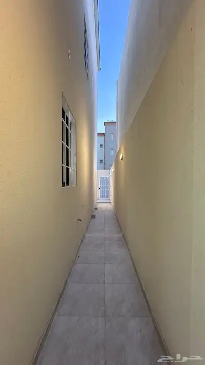 شقق ارضيه وعلويه للبيع خميس مشيط حي الموسى 3
