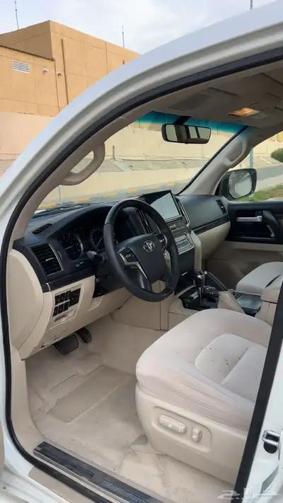 لاندكروزر GXR تورنق 2020 نضيف جدا للبيع 48