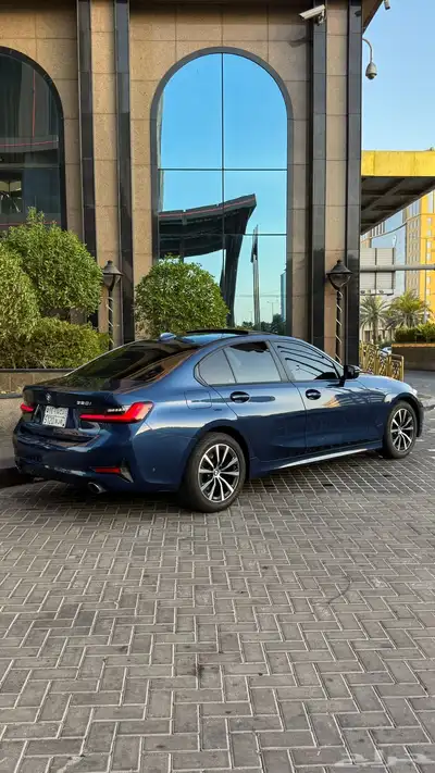 bmw 320i 2022 4