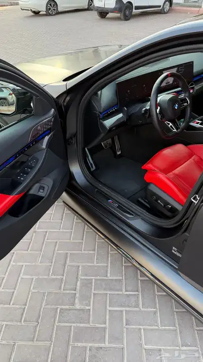 BMW M5 G90 2025 5