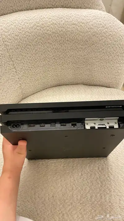 سوني فور برو مع اسلاكه ويد اصليه 1