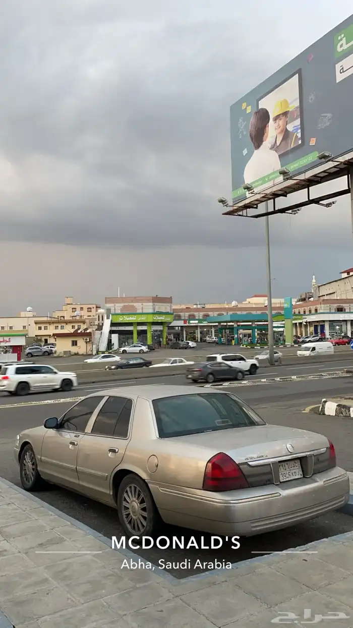 للبيع فورد ماركيز 2008 أو للبدل 6