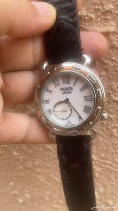 للبيع ساعة فيندي سويسريه 0